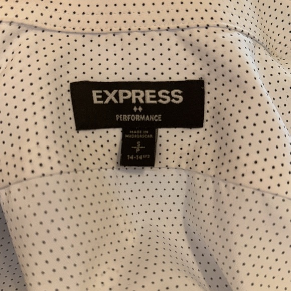 Express Men’s Wrinkle-Resistant Everyday Performance Dress Shirt - Picture 5 of 5